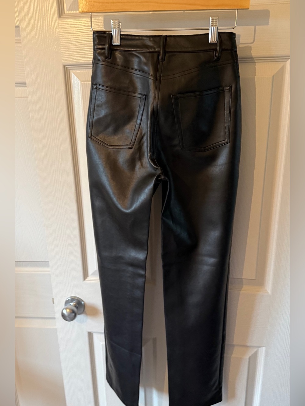 Aritzia / Wilfred - Black Faux Leather Women’s Jeans